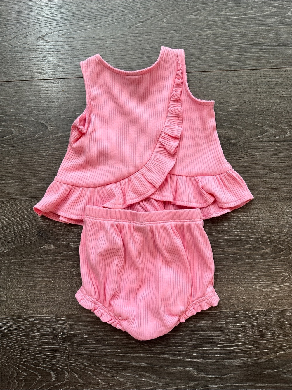 NWT! Girls' Pink Ribbed Ruffle Tank & Bloomers Set - Picture 2 of 2